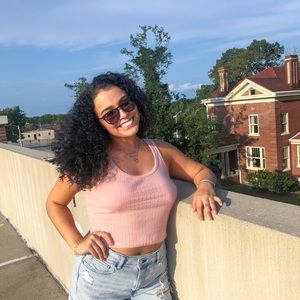 Meet your Posher, Amanda